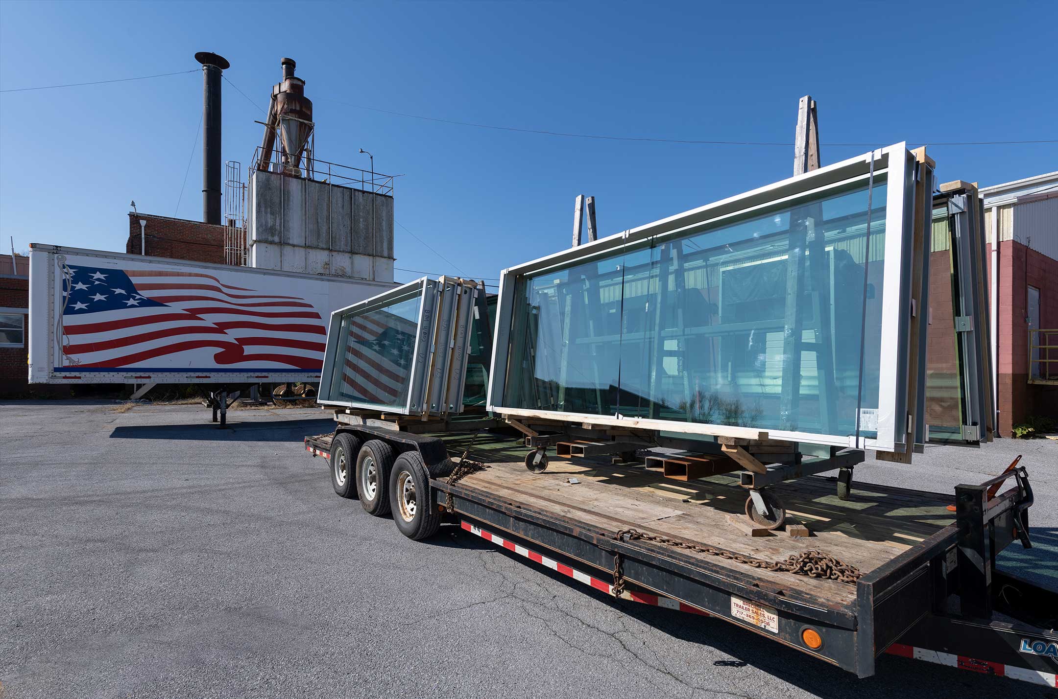 Large glass panels on a trailer